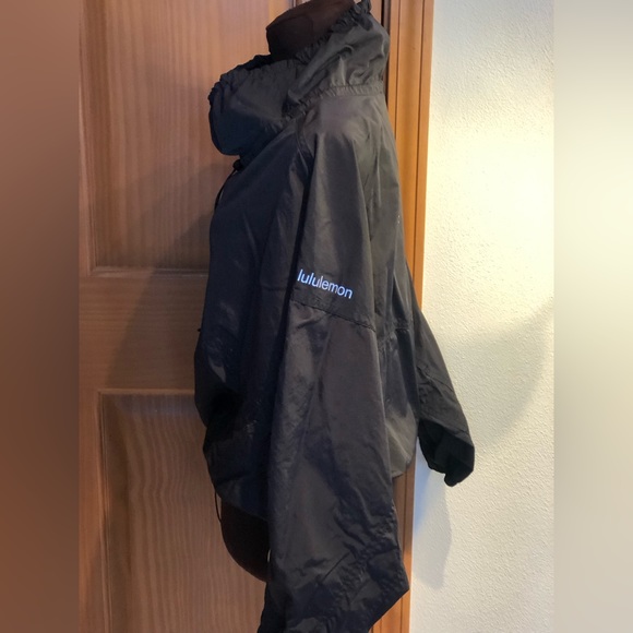 LULULEMON cropped nylon pullover No tags/sz likely L-XL (see msrmnts) Drawstring - Picture 5 of 5